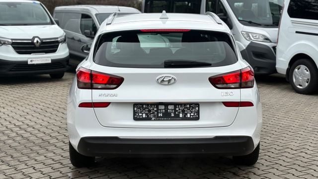 Hyundai i30 Kombi Trend Automatik – Foto 6