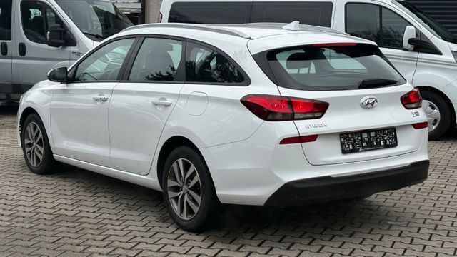 Hyundai i30 Kombi Trend Automatik – Foto 7